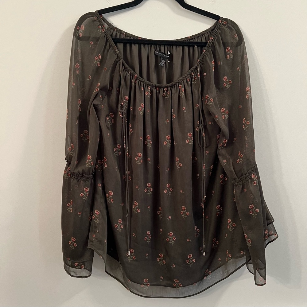 Women’s White House Black Market green floral long sleeve blouse size large L